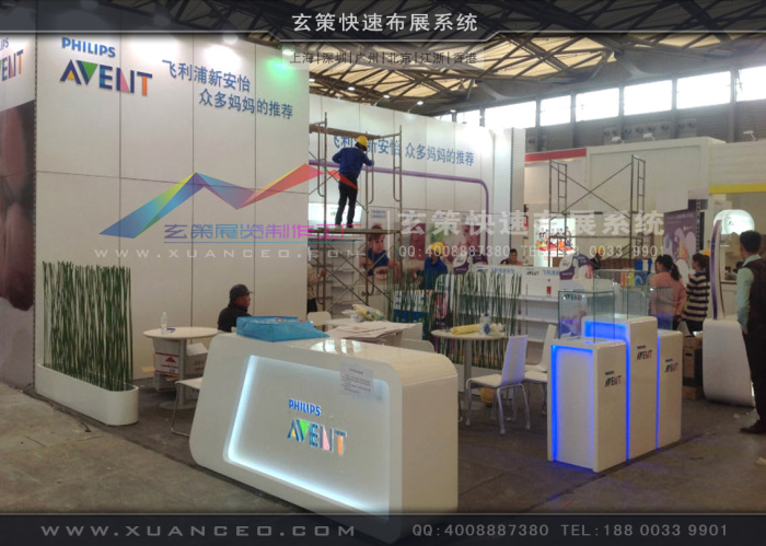 模块展台现场搭建中 模块展台现场搭建中